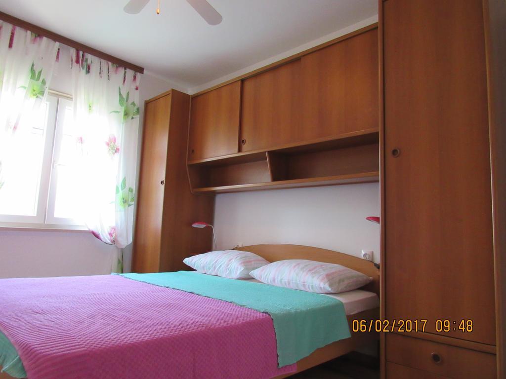 Guest House Vanessa 수페타르 외부 사진