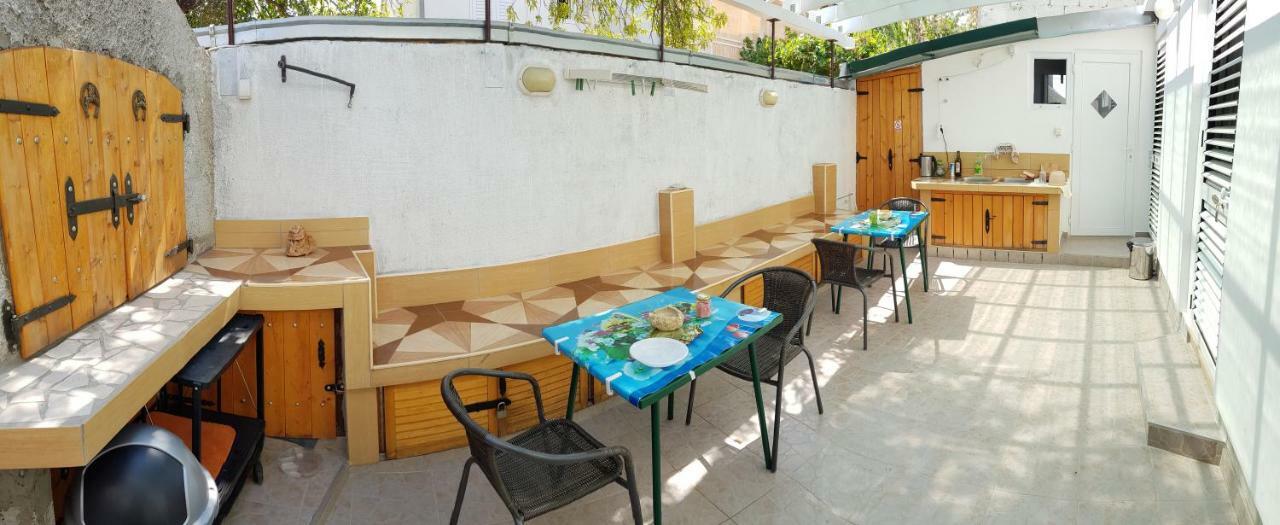 Guest House Vanessa 수페타르 외부 사진